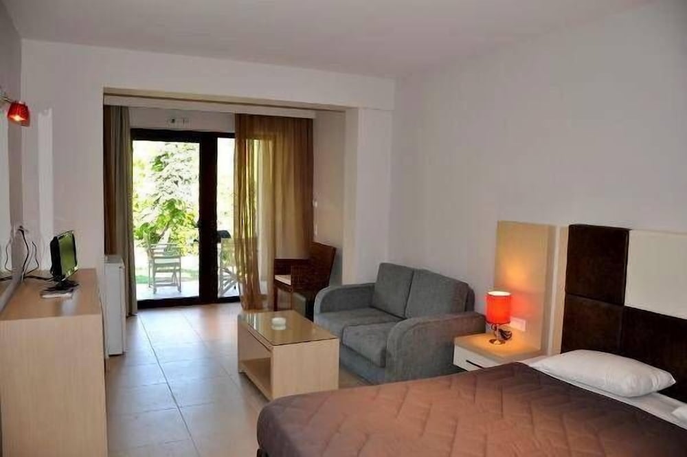 Medusa Luxury Apartments 19/30