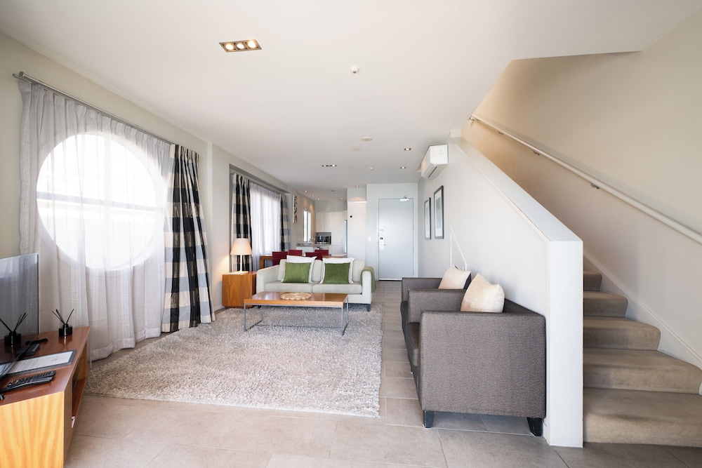 The Waterfront Suites Heritage Collection 34/50