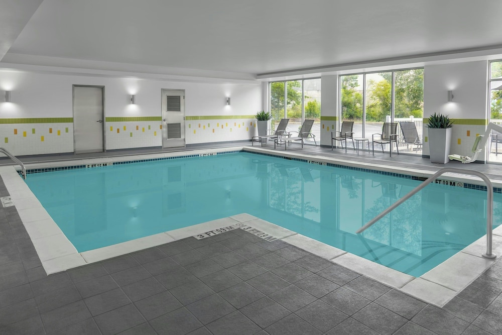 Fairfield Inn Suites Calhoun 22/47