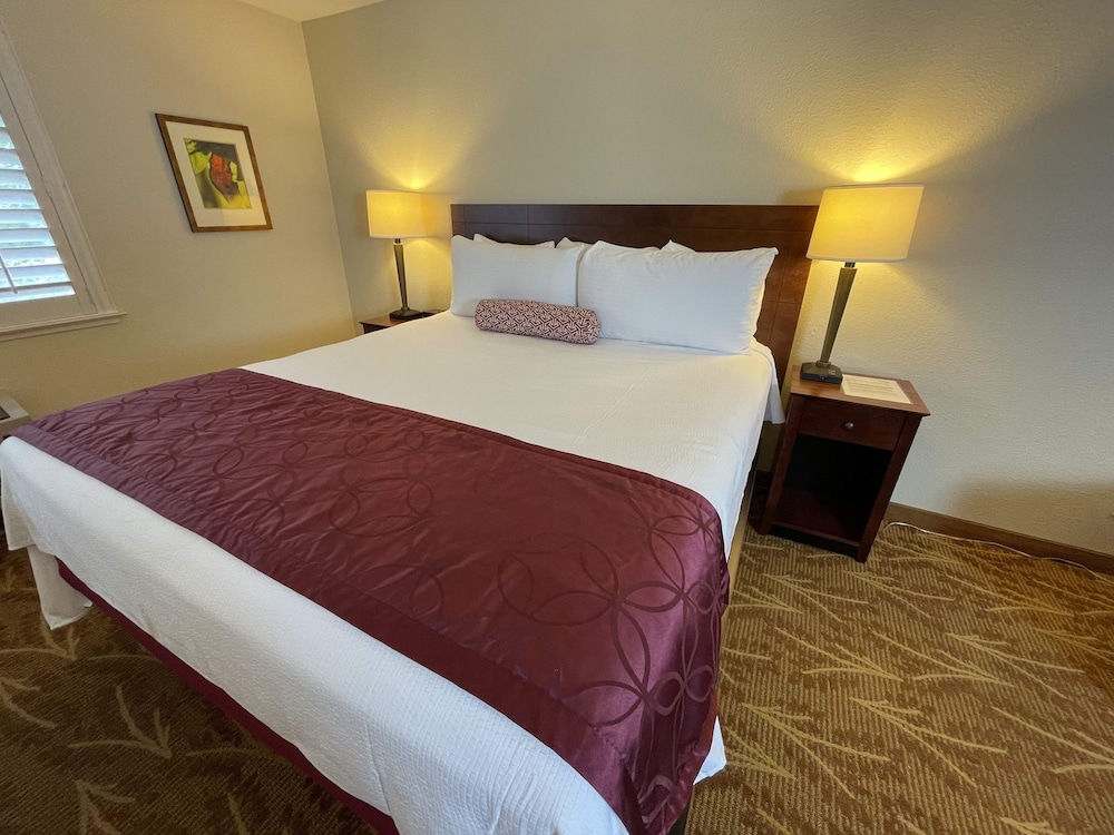 Governors Inn Hotel 12/77