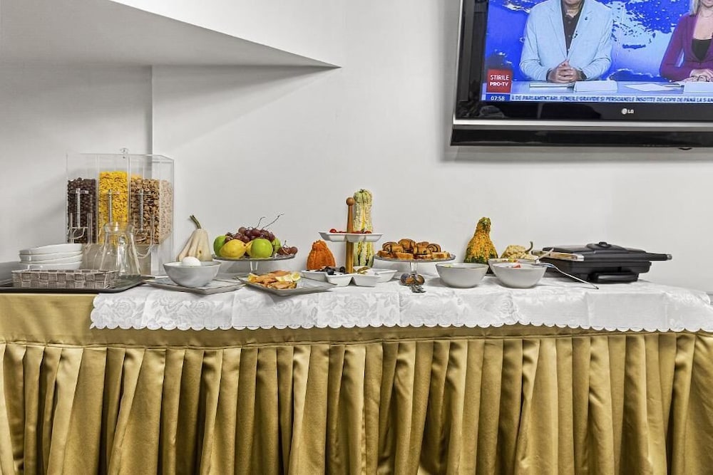 LINA HOTEL 33/49