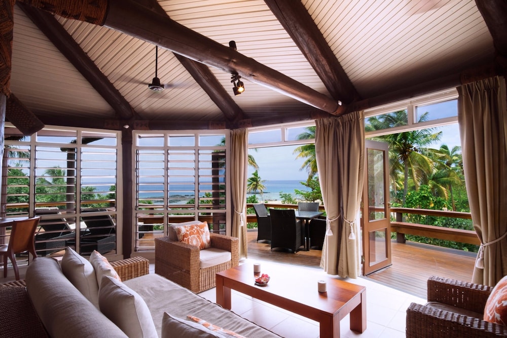 Yasawa Island Resort & Spa 38/62