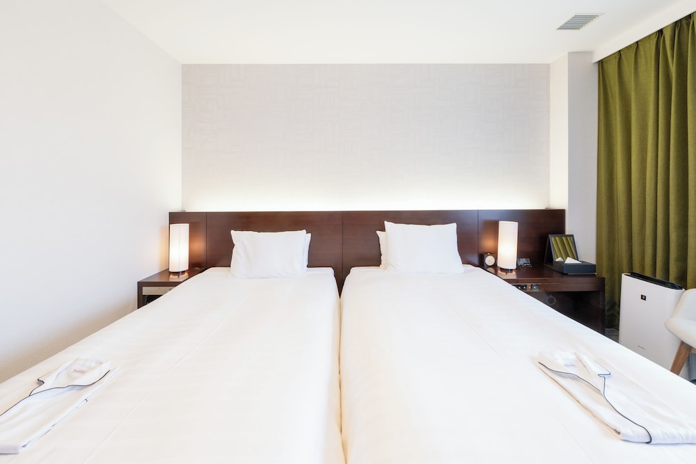Hollywood, Twin Beds