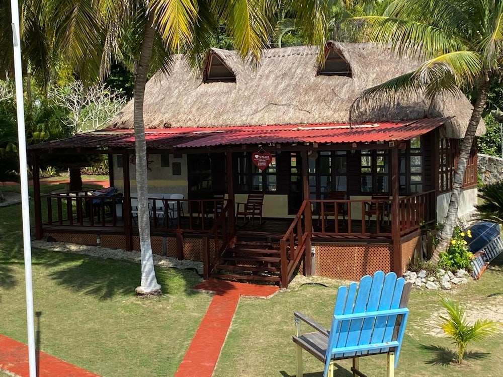 Coras Place Bacalar 9/64