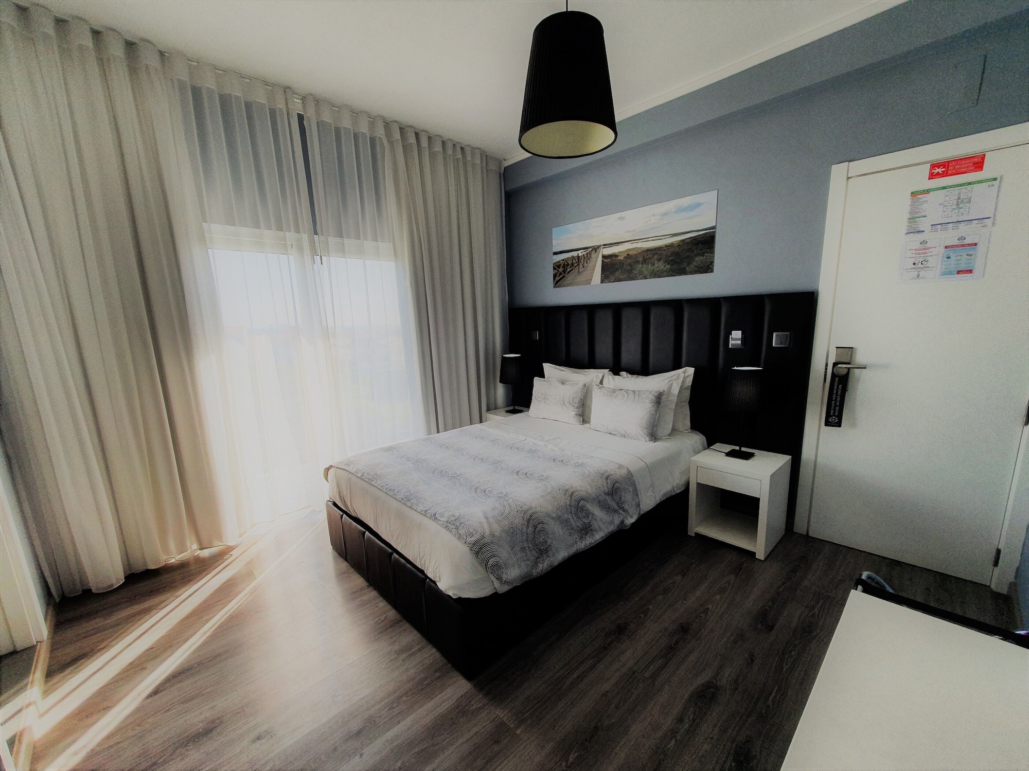 STANDARD, DOUBLE BED