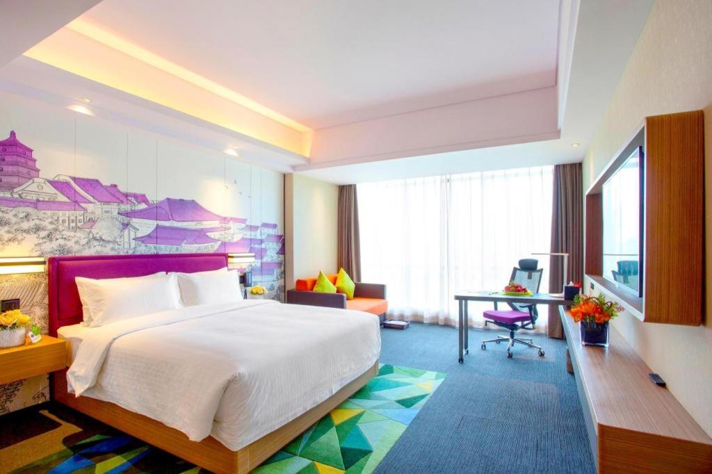 Hampton Inn Xi An China 10/79