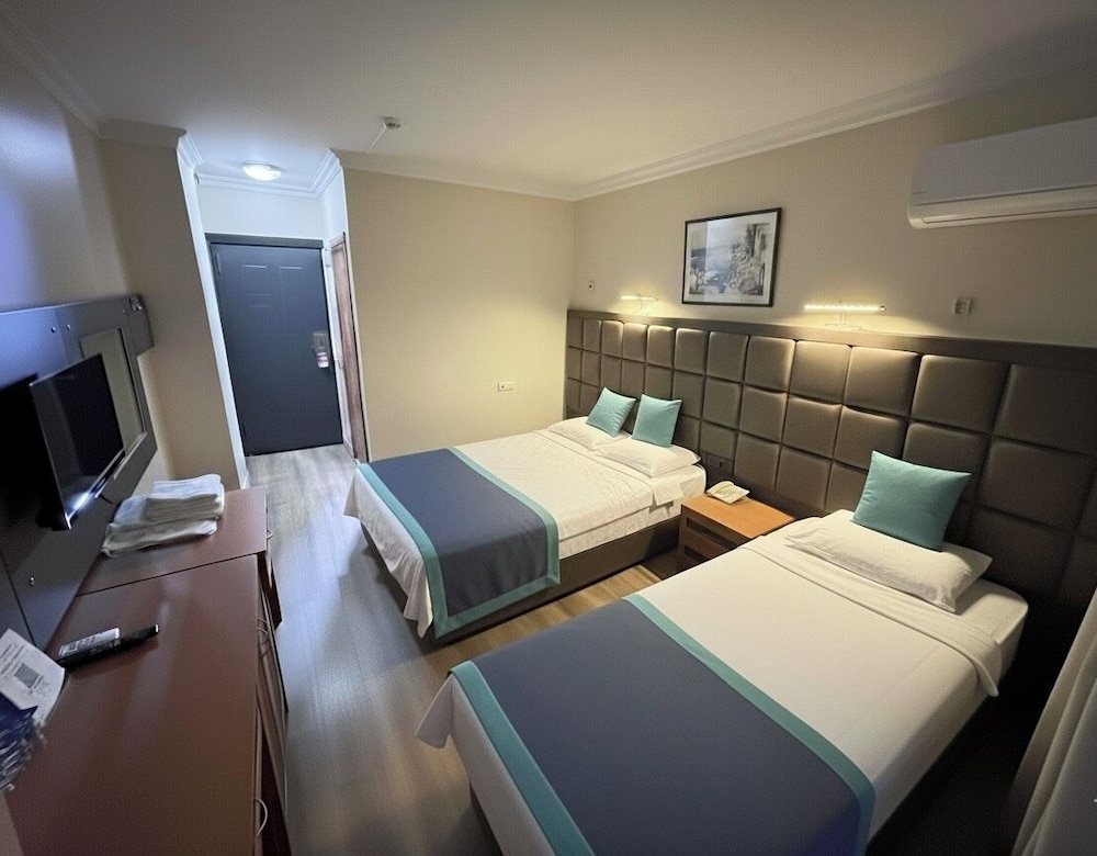 Prima Hotel 23/70