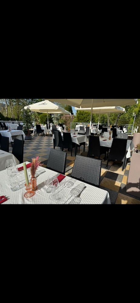 LOGIS HOTEL DES ROCHES 53/60