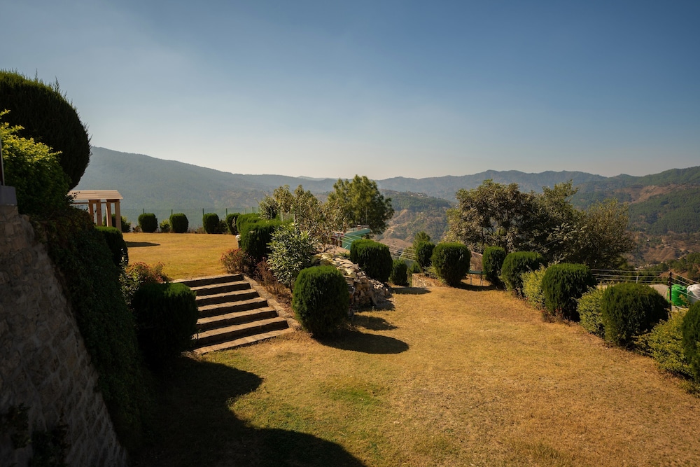 BluSalzz Homes - The Himalayan Bungalow, Almora - Uttarakhand by ZUZU 40/49