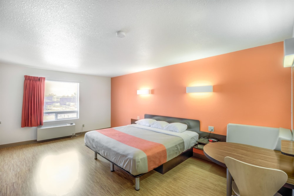 Motel6 Regina, SK 26/62