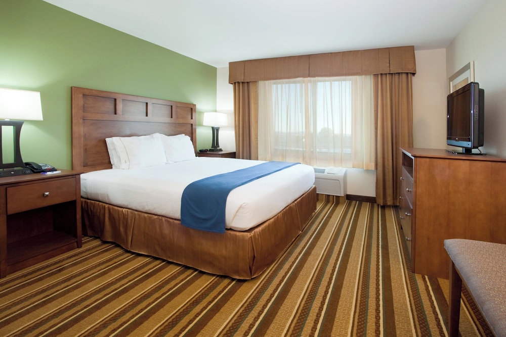 Holiday Inn Express Hotel and Suites Los Alamos Entrada Park 34/73