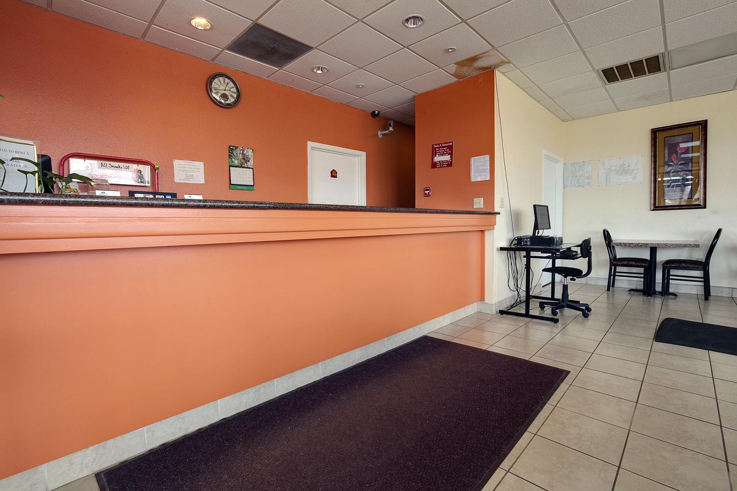 Americas Best Value Inn Suites Greenwood 3/7