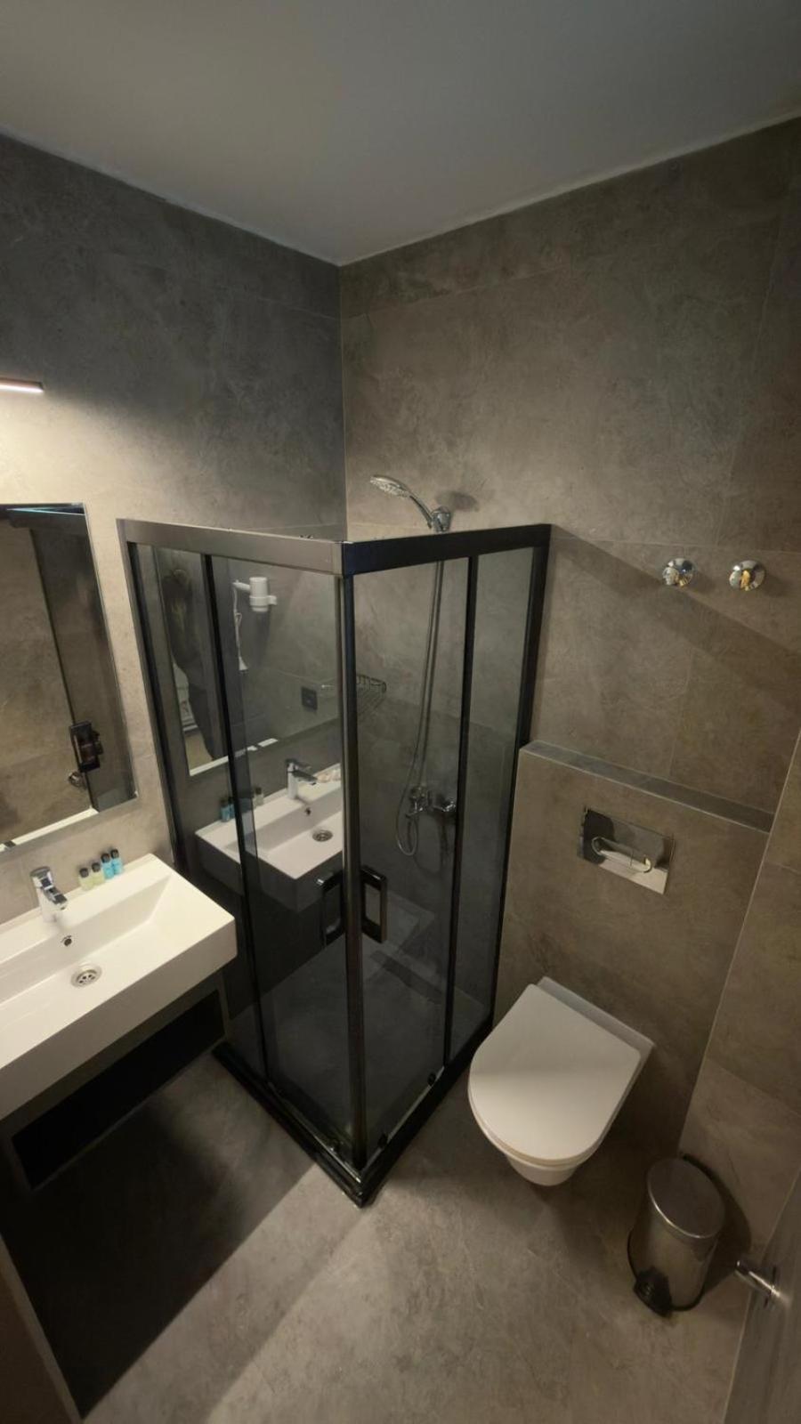 Bayram Hotel 49/50