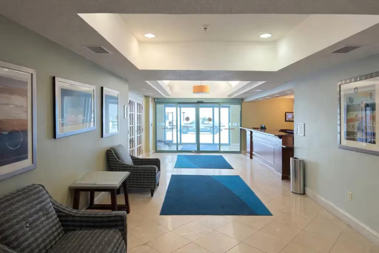 Sleep Inn & Suites Kalamazoo East 9/10