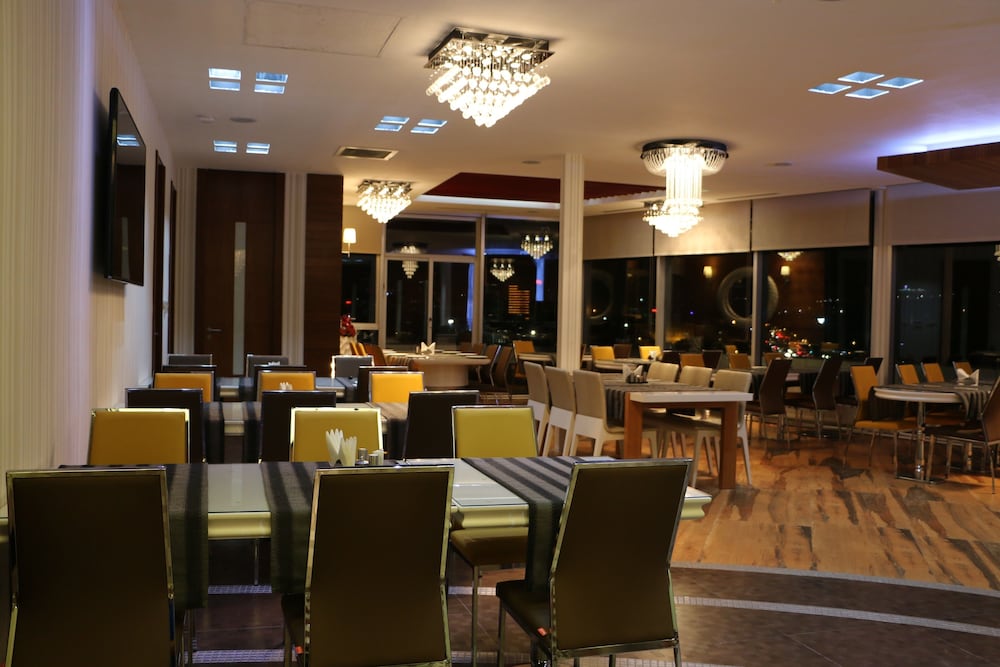Business Grand Hotel 46/50