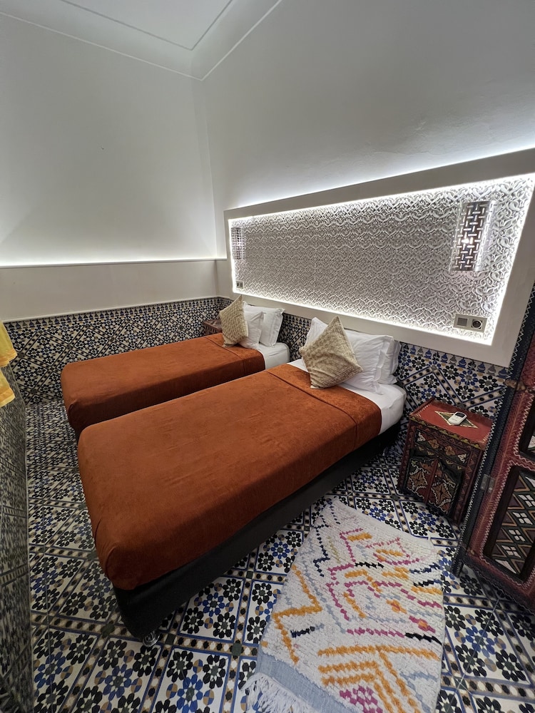 Riad Andalla 16/35