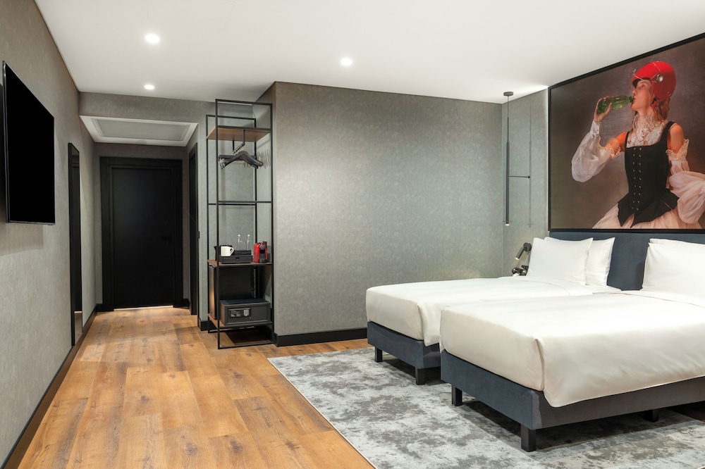 Radisson RED Izmir Point Bornova 26/59