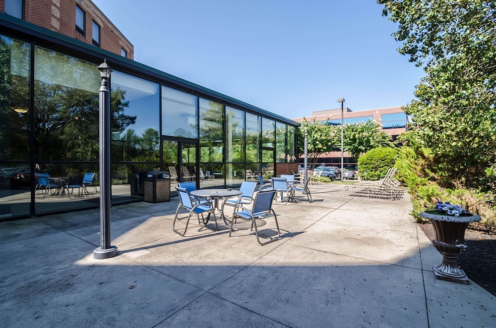 Comfort Suites Innsbrook Short Pump 49/52