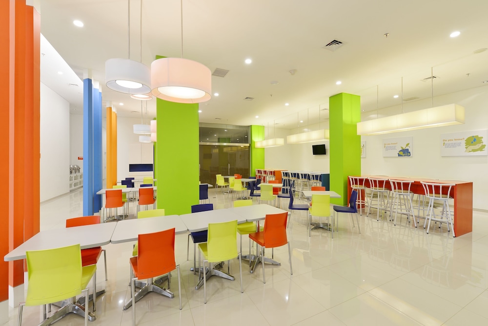 Pop! Hotel Kelapa Gading Jakarta 28/38