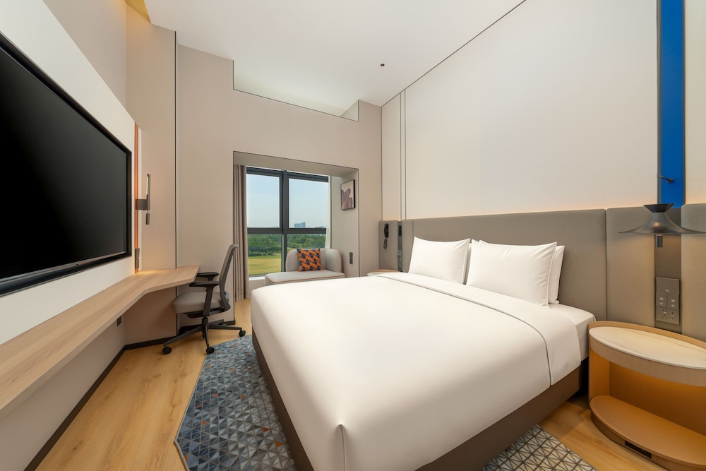Holiday Inn Express Xinxiang Pingyuan New Area by IHG، Xinxiang 9/50