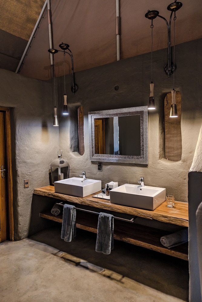 Garonga Safari Camp 40/50