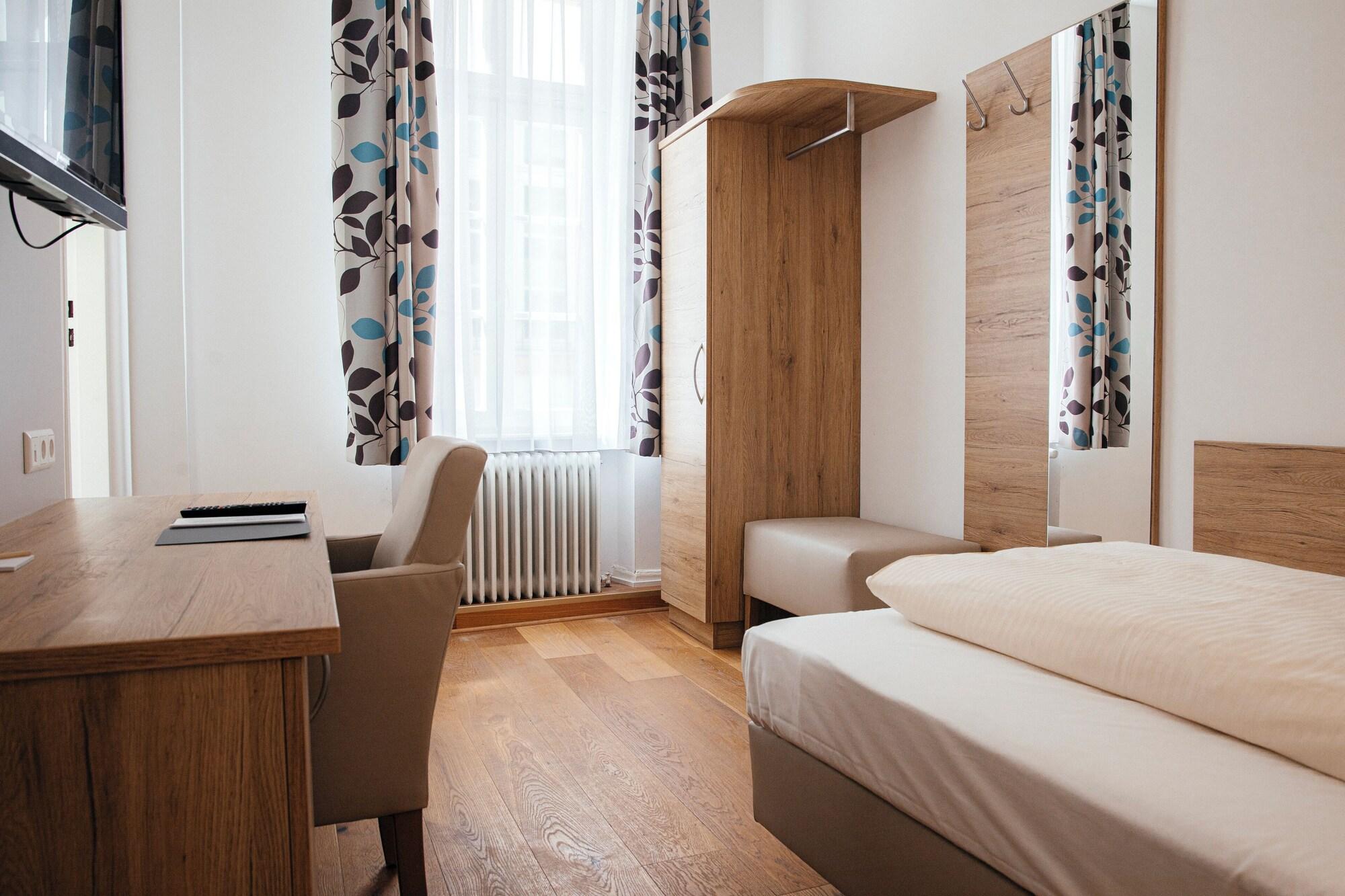 Room, Single
