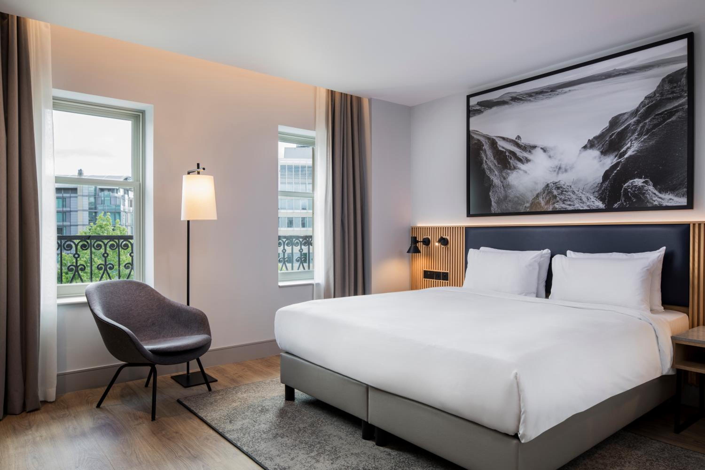 City, Premium, Garden View