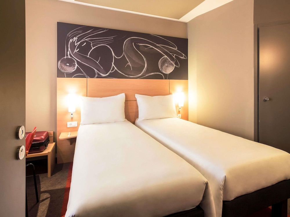 Ibis Yerevan Center 22/67
