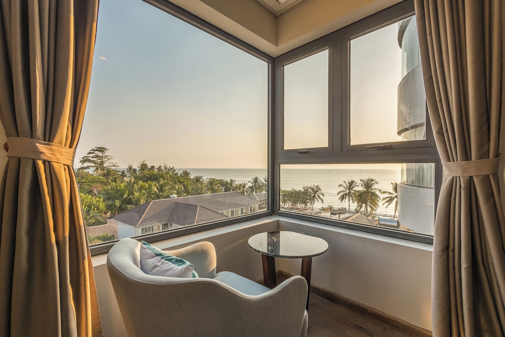 Sunset Beach Resort Spa 24/50