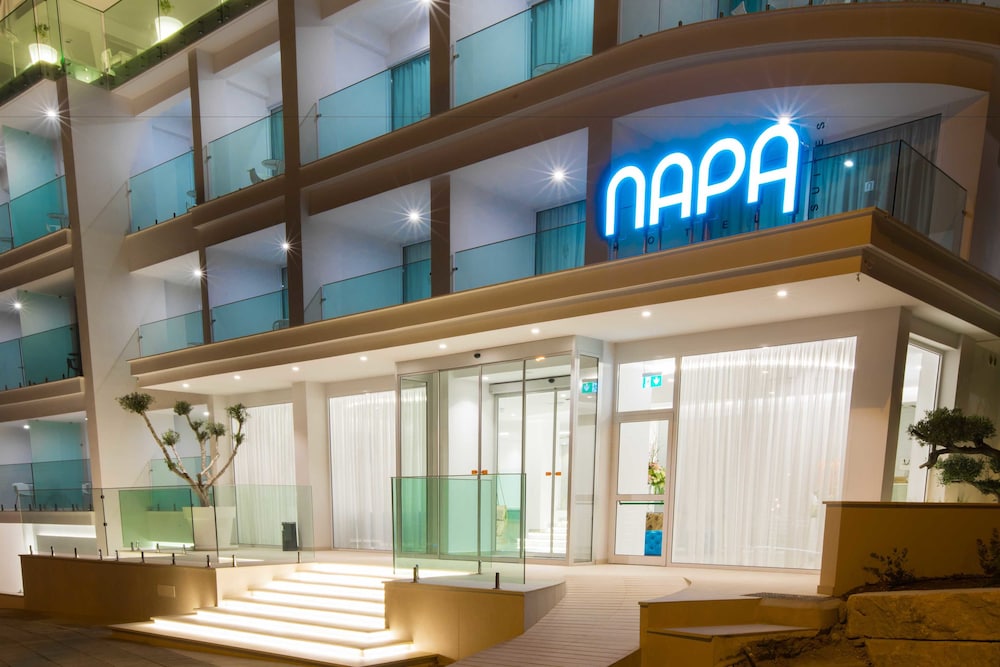Hotel Napa Suites (Adults Only) 3/71