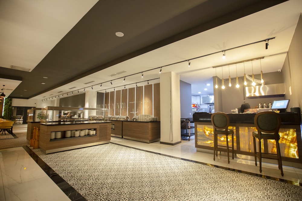 Elifim Resort Hotel 46/68
