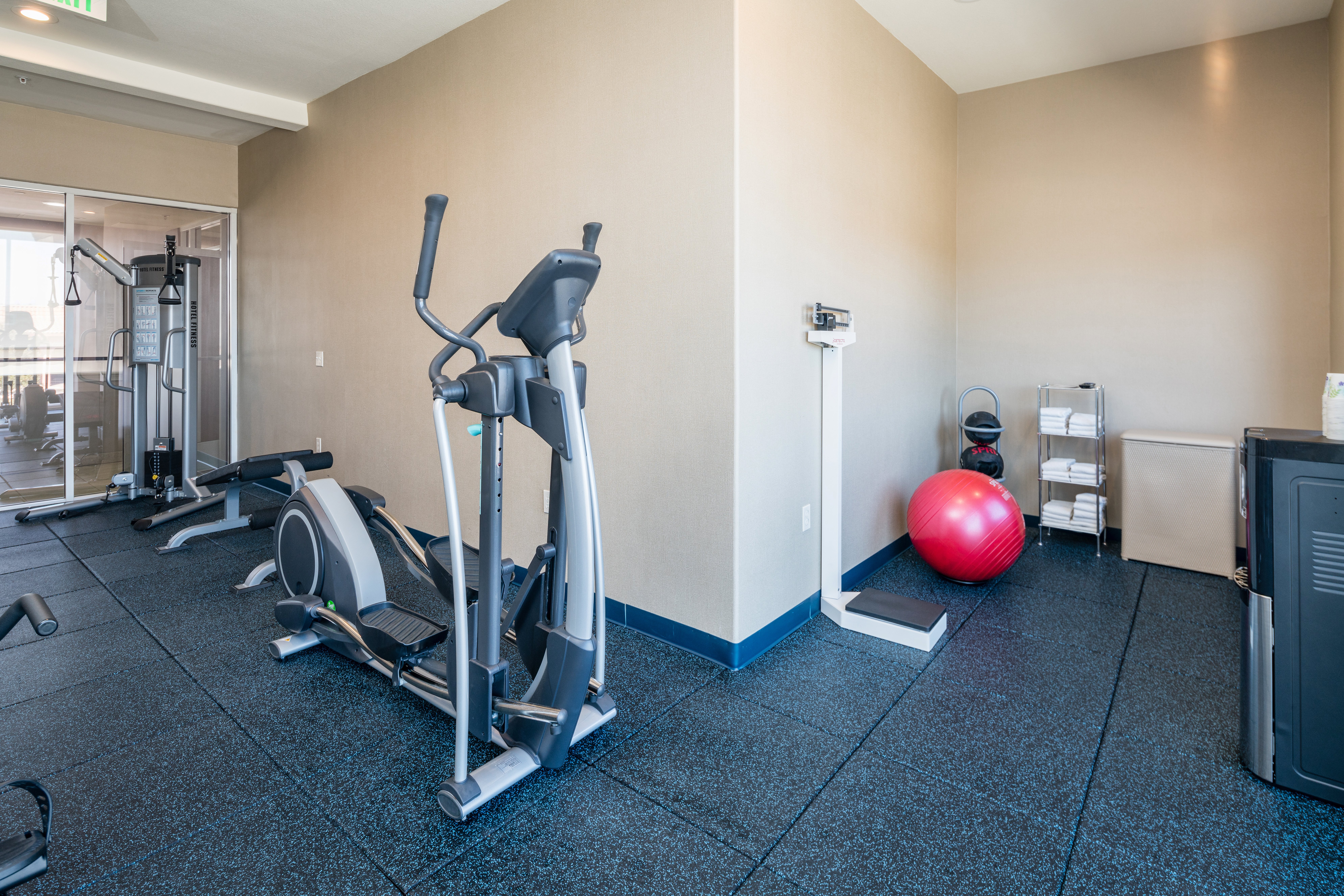 Holiday Inn Express Hotel Suites Santa Clara 41/58