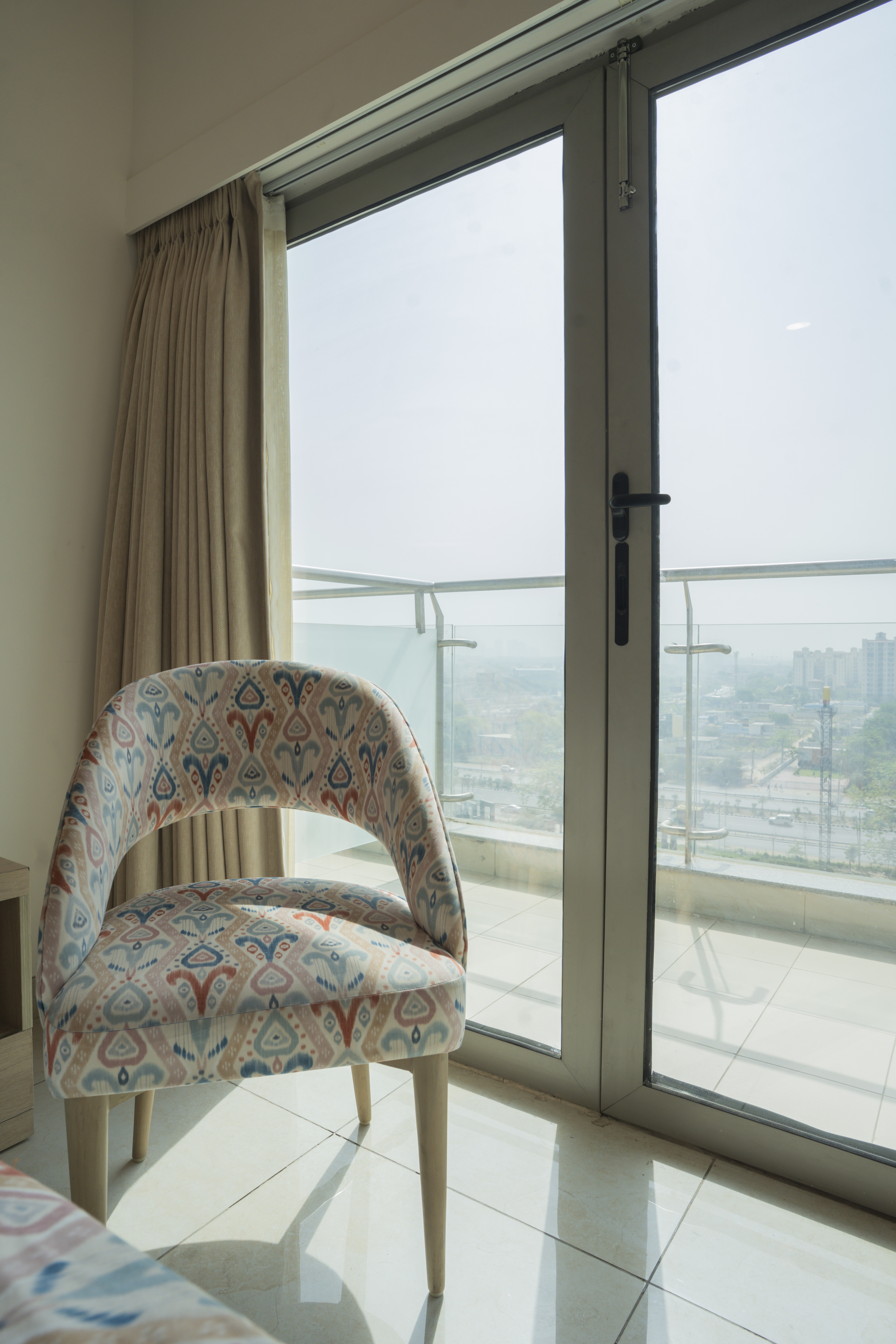 AR Suites KLJ Square 24/50