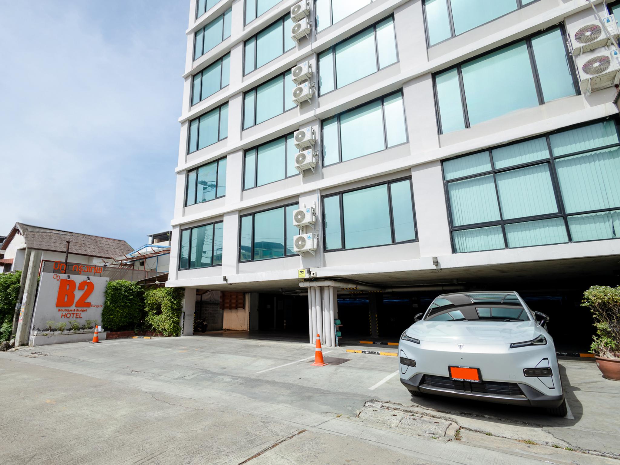 B2 Bangkok Srinakharin Boutique & Budget Hotel 48/51