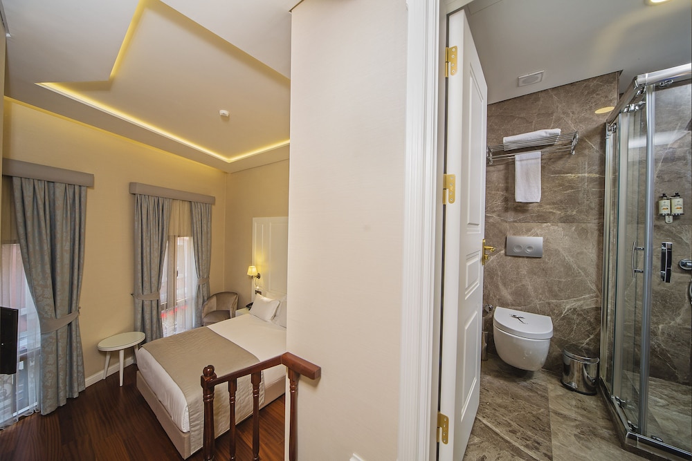 Ada Karakoy Hotel 20/60