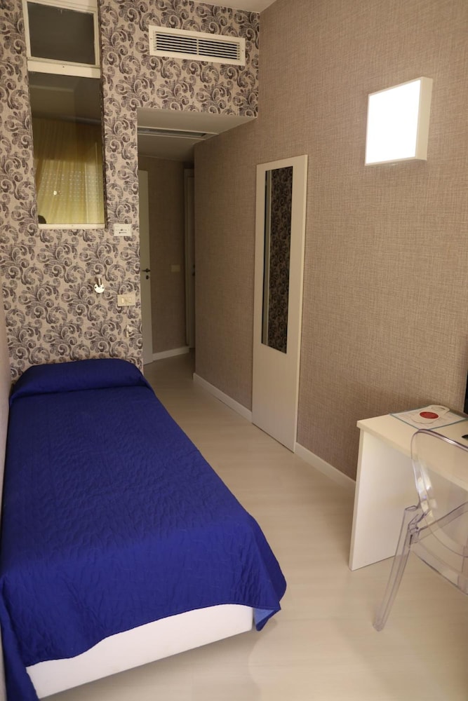 Hotel Baia Azzurra 11/70