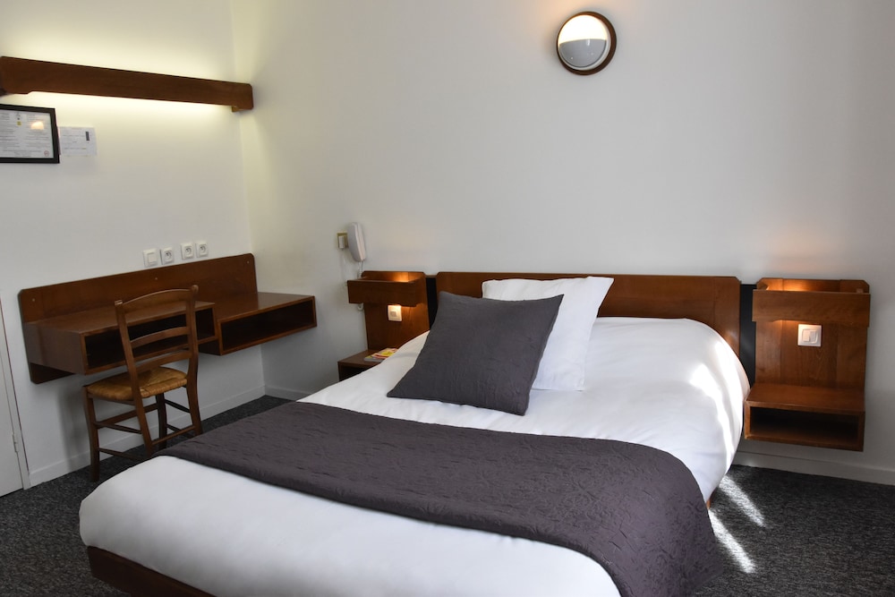 Hotel Le Dahu 5/23