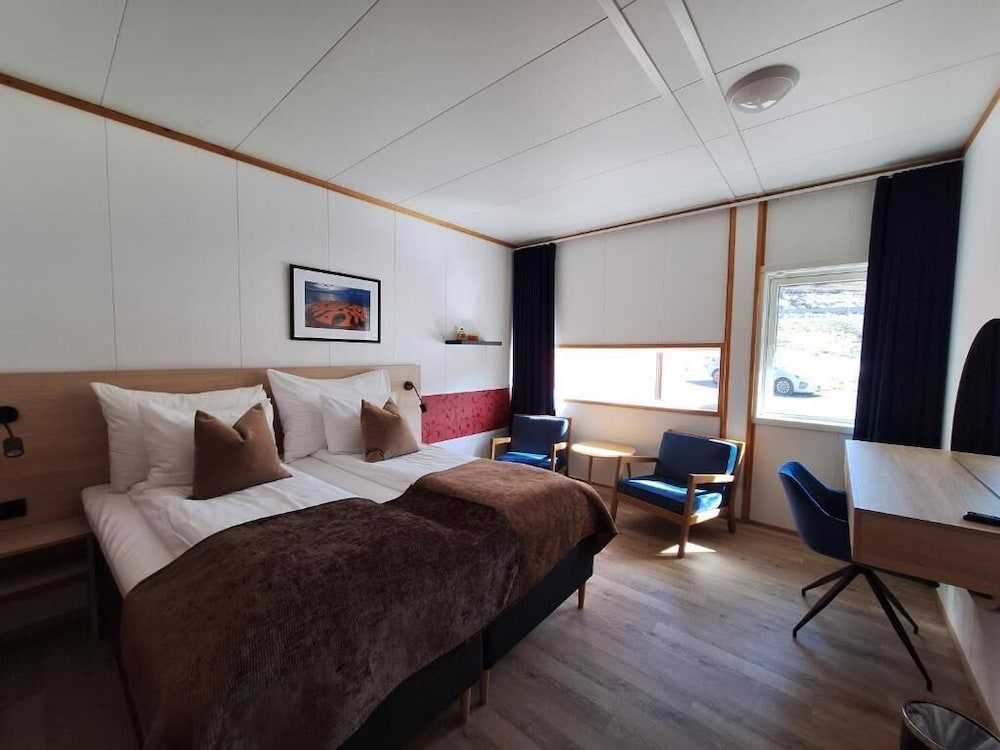 Tjeldsundbrua Hotel 7/50