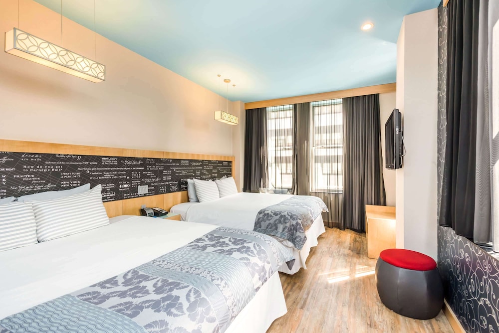 ROOM, 2 QUEEN BEDS