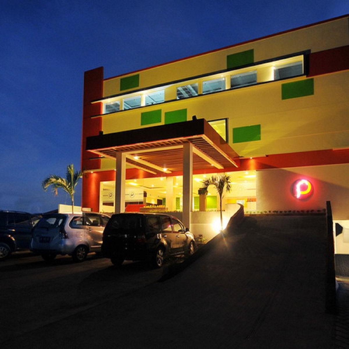 PRATAMA HOTEL AND CONVENTION 3/26