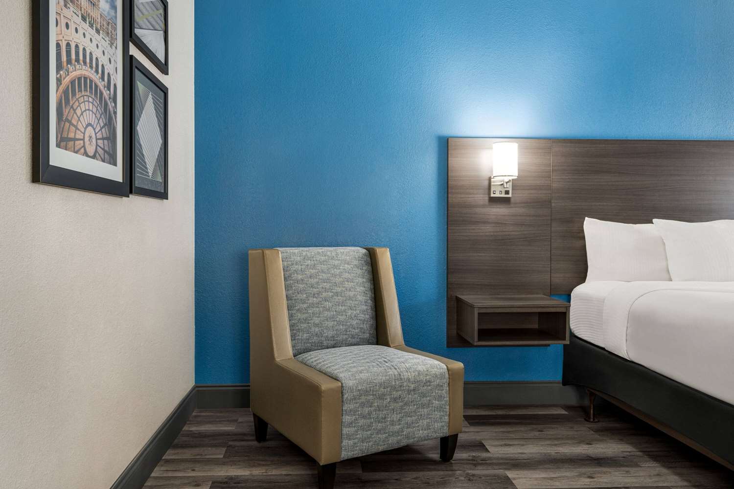 La Quinta Inn Suites Round Rock North 14/41