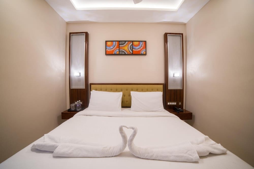 Oyo 14759 Hotel President 5/55
