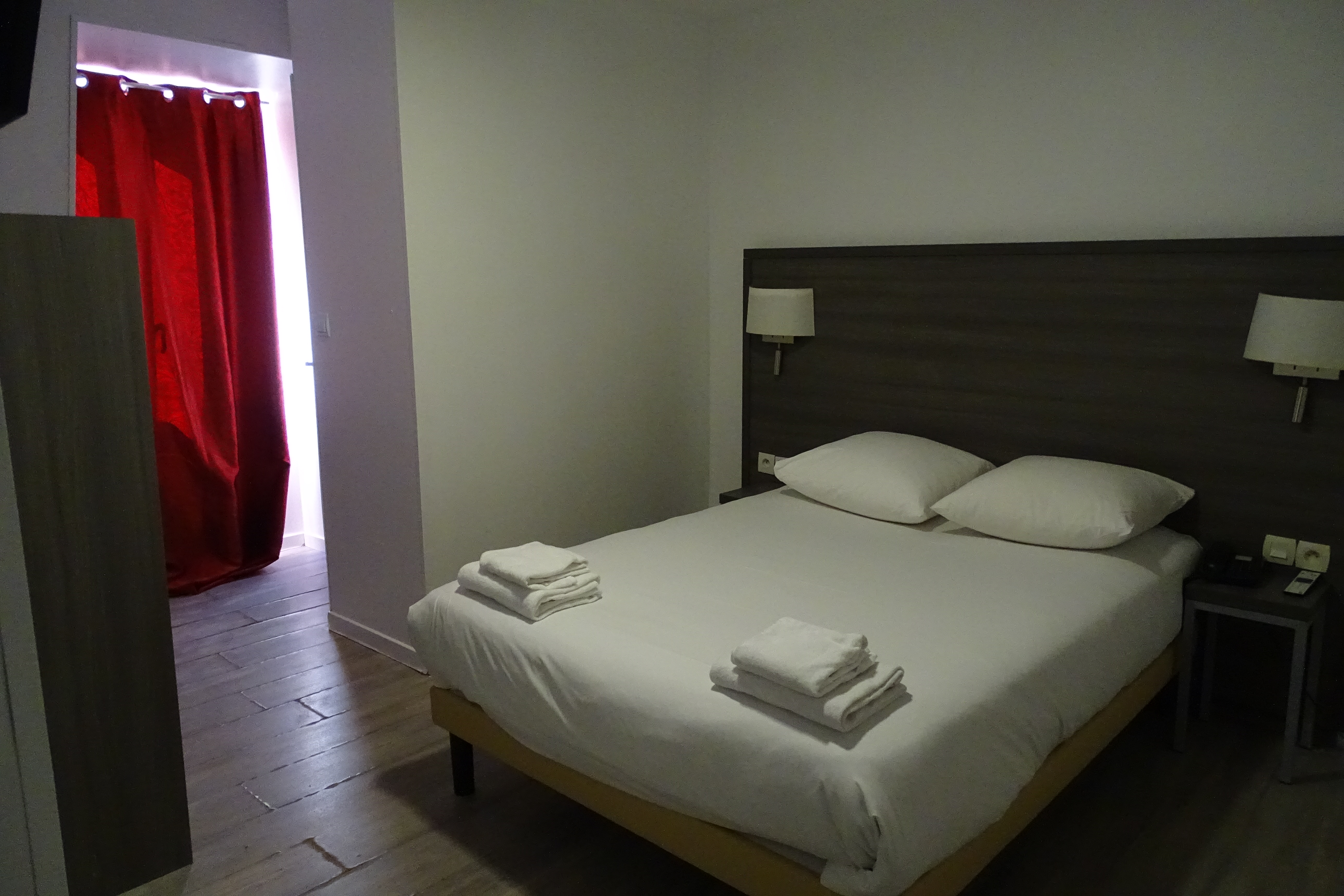 غرفة قياسية مفردة، Hipotel Paris Voltaire Bastille 2/4