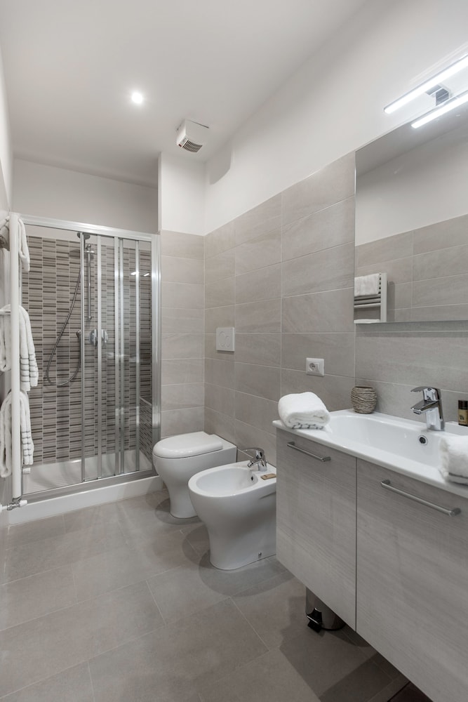 غرفة سوبيريور بسريرين منفصلين بشرفة، Apollo Guest House 3/3