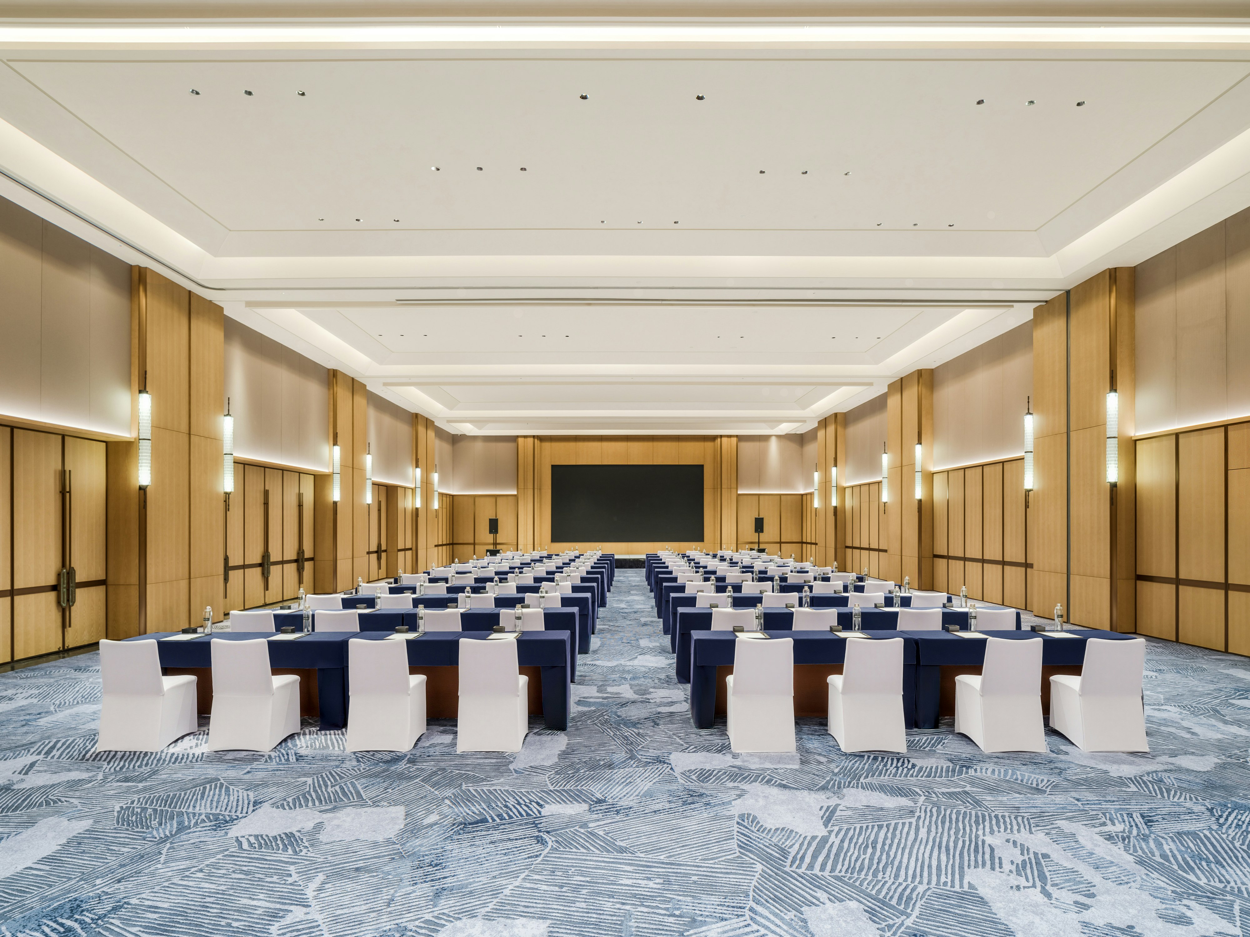 Canton Hotel Guangzhou, Tapestry Collection by Hilton 43/50