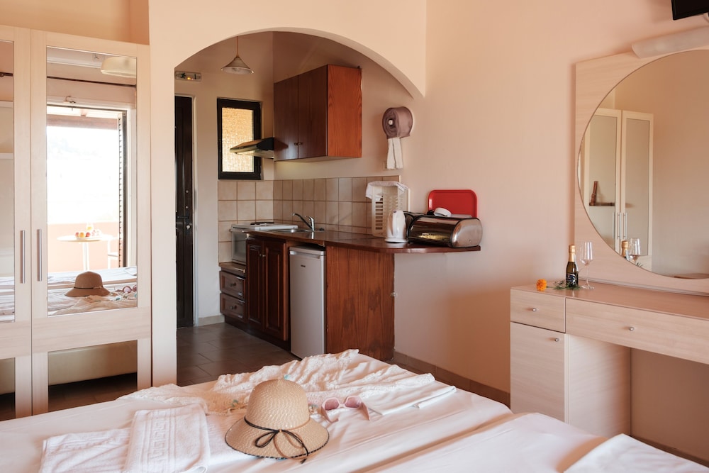 Canal D Amour Apartments 18/47