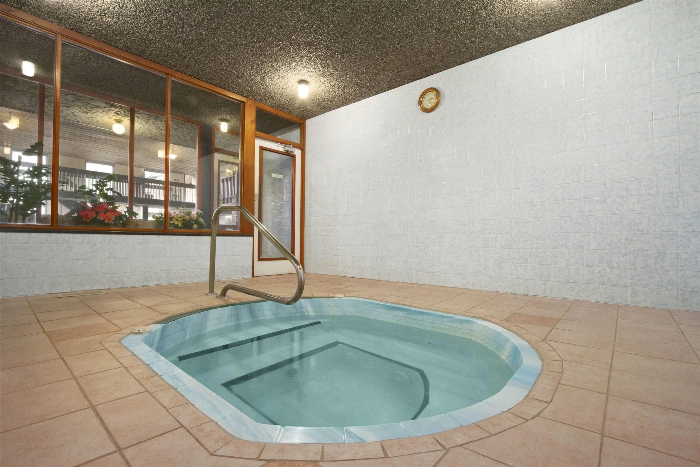 Days Inn By Wyndham Vernon 15/31