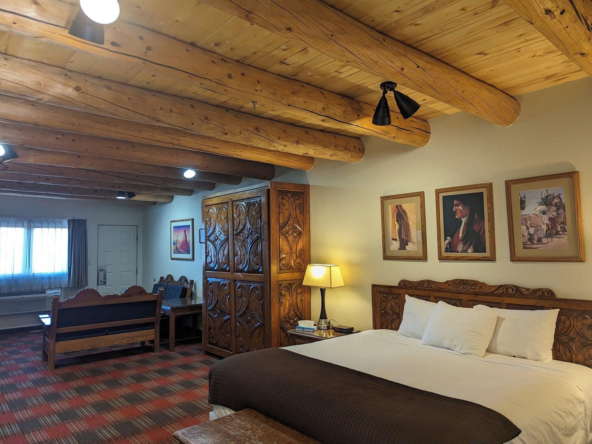 Deluxe, 2 Beds, Sagebrush Inn Suites 4/6