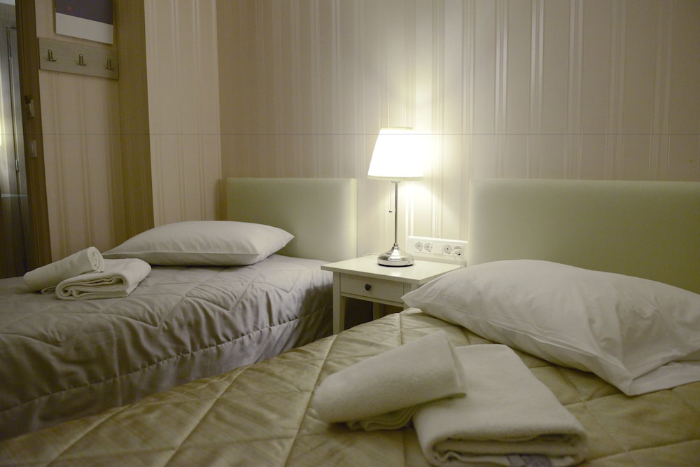 Phidias Hotel 41/69