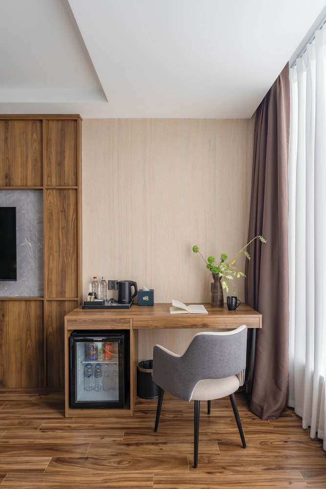 Kin Hotel Thai Van Lung 8/50